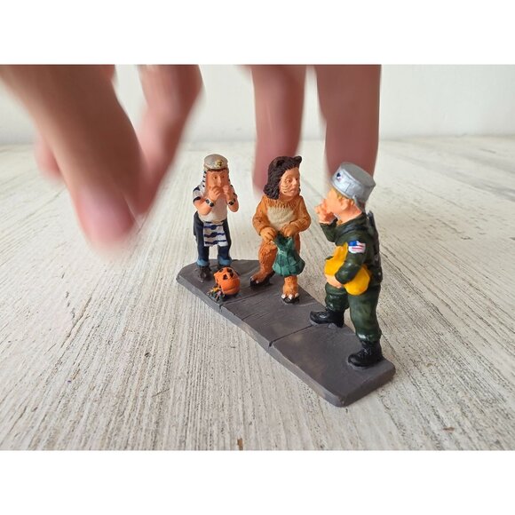 Lemax Egyptian lion soldier trick or treat Halloween kids village people accesso - Picture 1 of 9